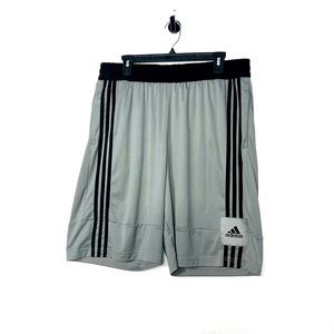 adidas | Mens Aeroready Basketball Club Shorts | Grey | Large